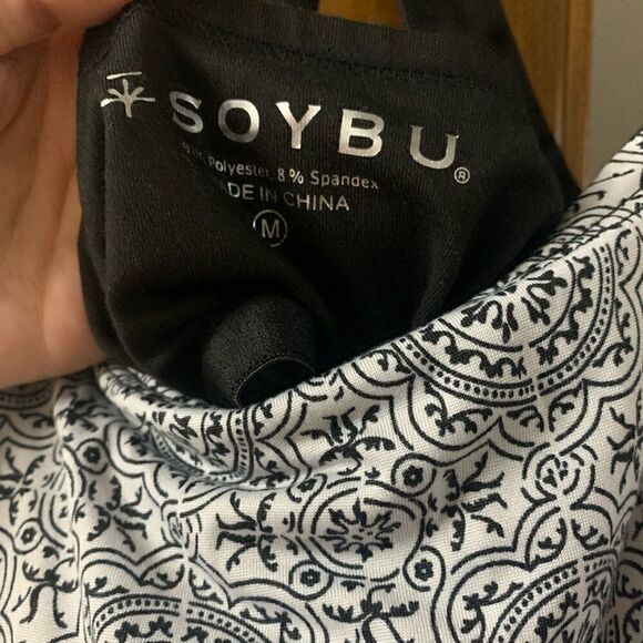 SOYBU workout top  - Picture 4 of 6